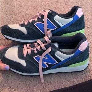 New balance shoes